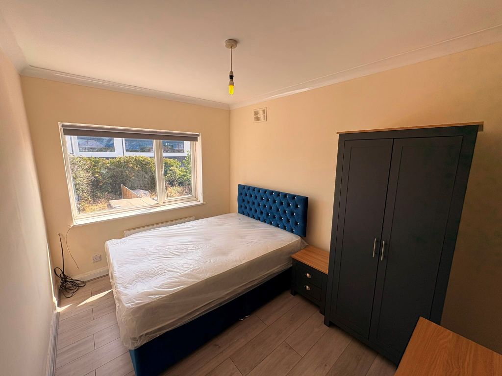 Property photo 1 of 3