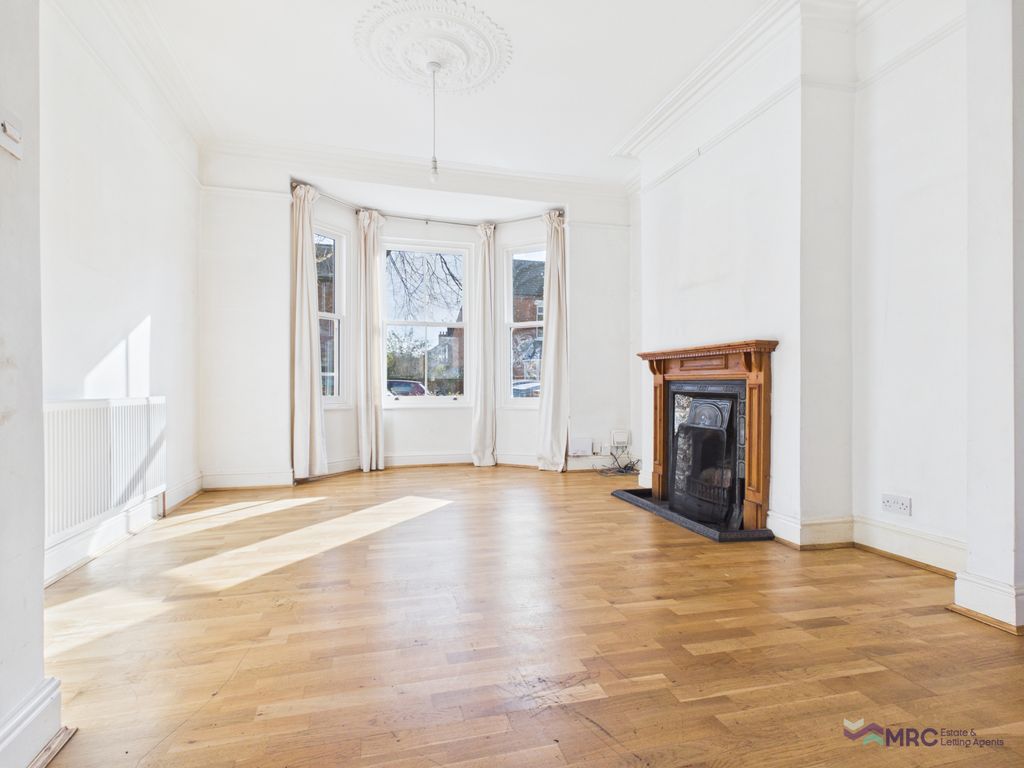 Property photo 3 of 15 Gallery