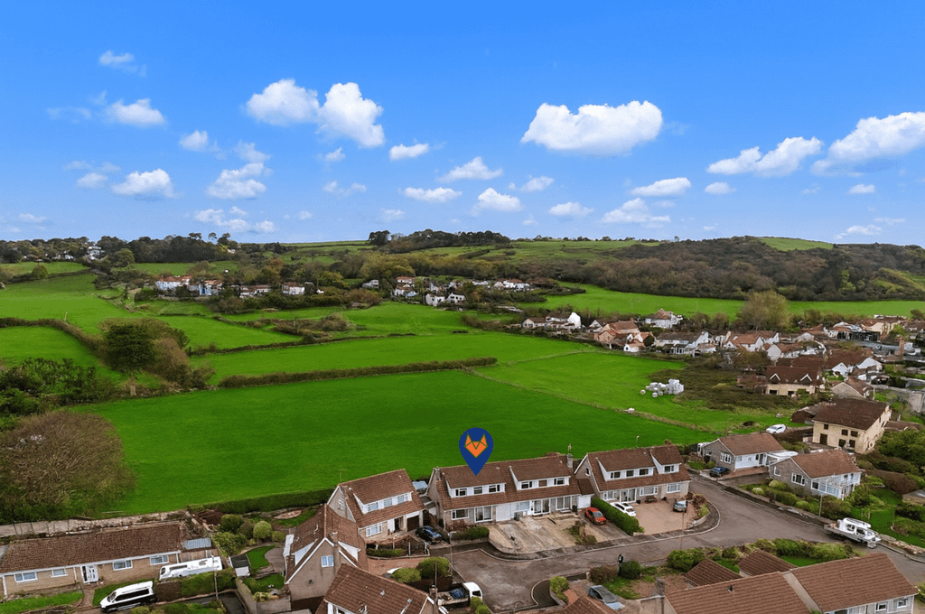 Property photo 1 of 32