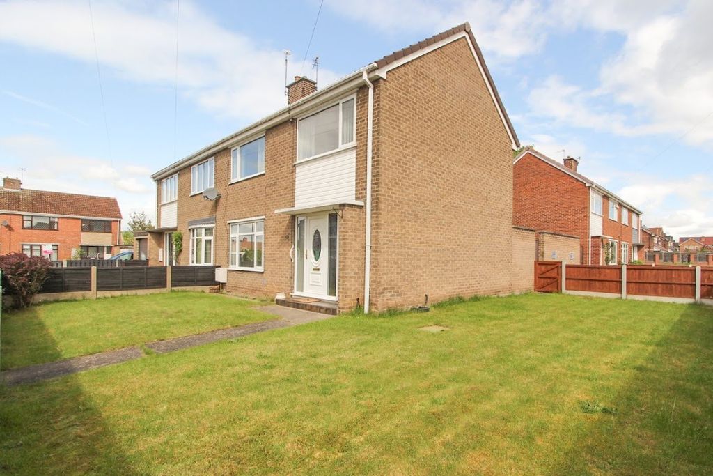 Property photo 1 of 13 Front