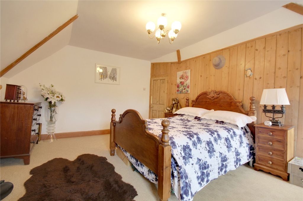 Property photo 3 of 15 Picture No. 15