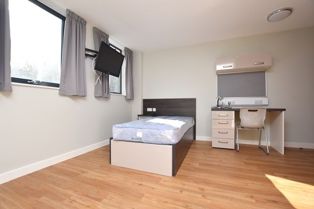Property photo 2 of 5