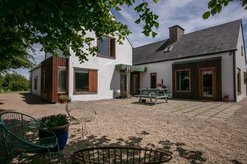 Property photo 1 of 32