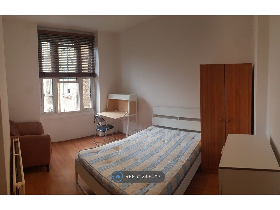 Property photo 3 of 10 Bedroom 1