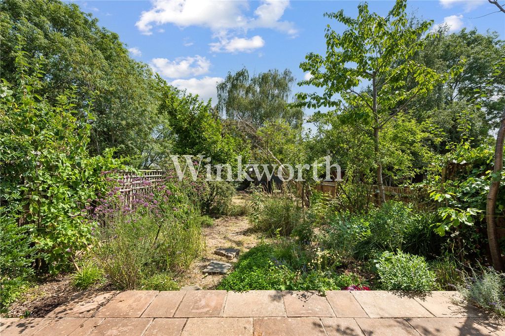 Property photo 3 of 20 Picture No. 07