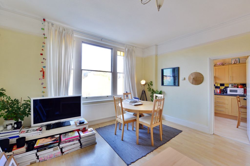 Property photo 2 of 6 5074202