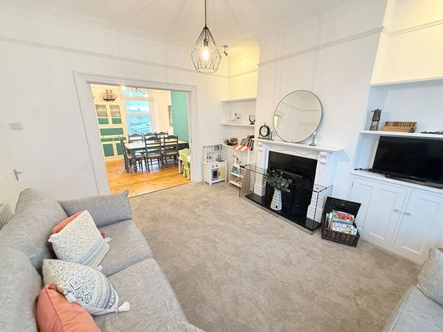 Property photo 3 of 19