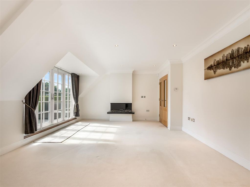 Property photo 3 of 19 Img_8596.Jpg