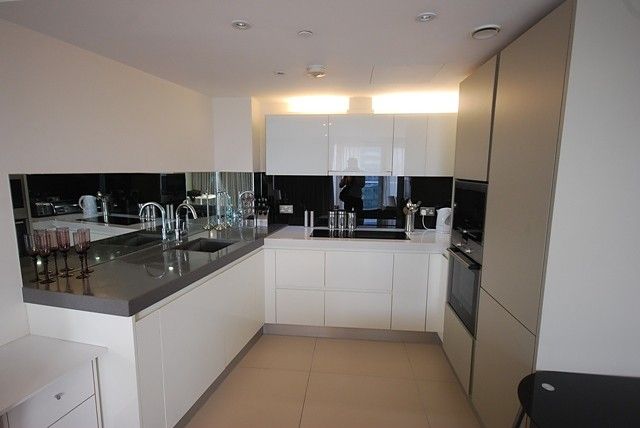 Property photo 3 of 9 Kitchen