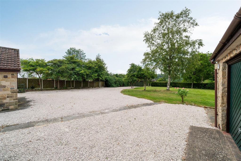 Property photo 3 of 34 Externals-14.Jpg