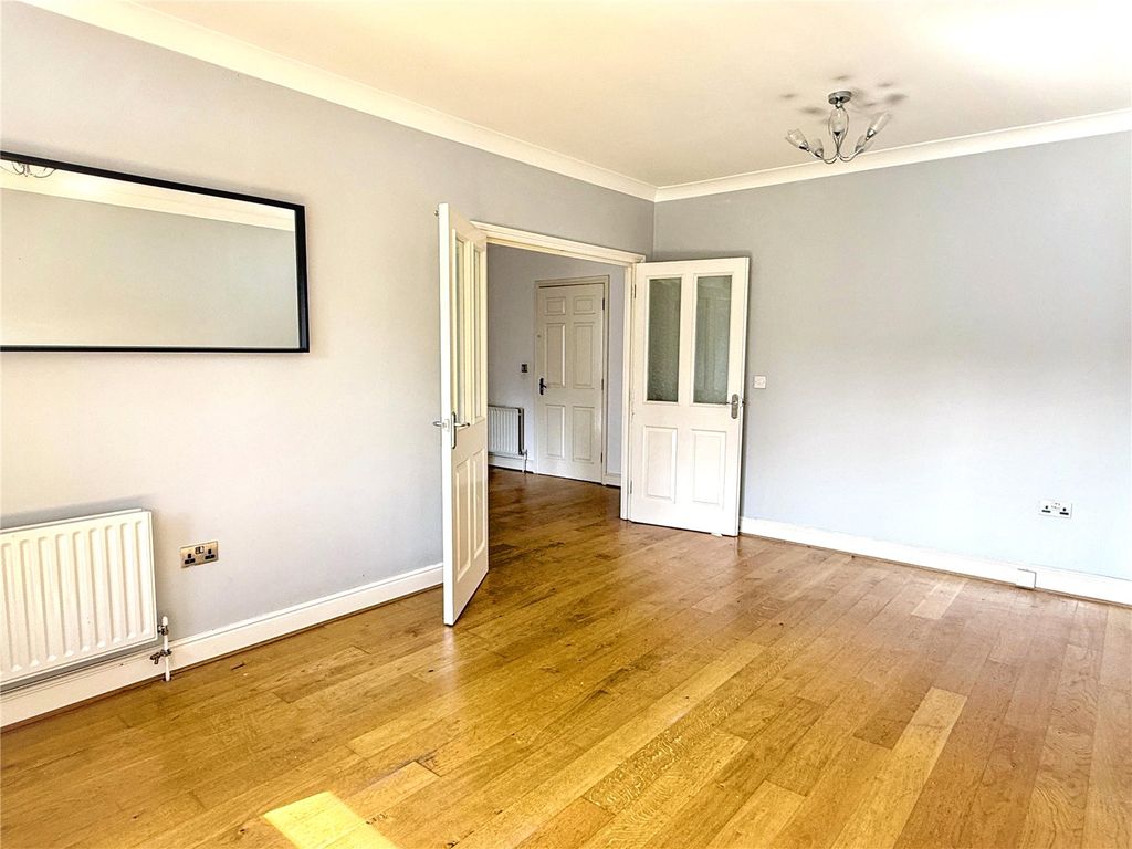 Property photo 3 of 18 Picture No. 46
