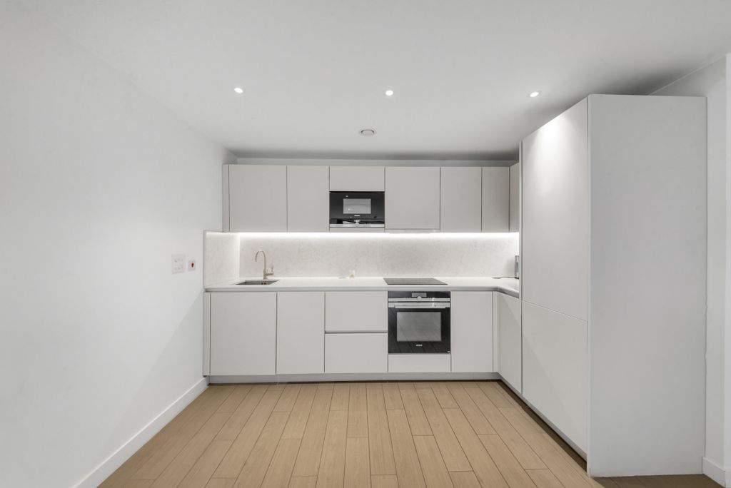 Property photo 3 of 15 Dsc_1209_High