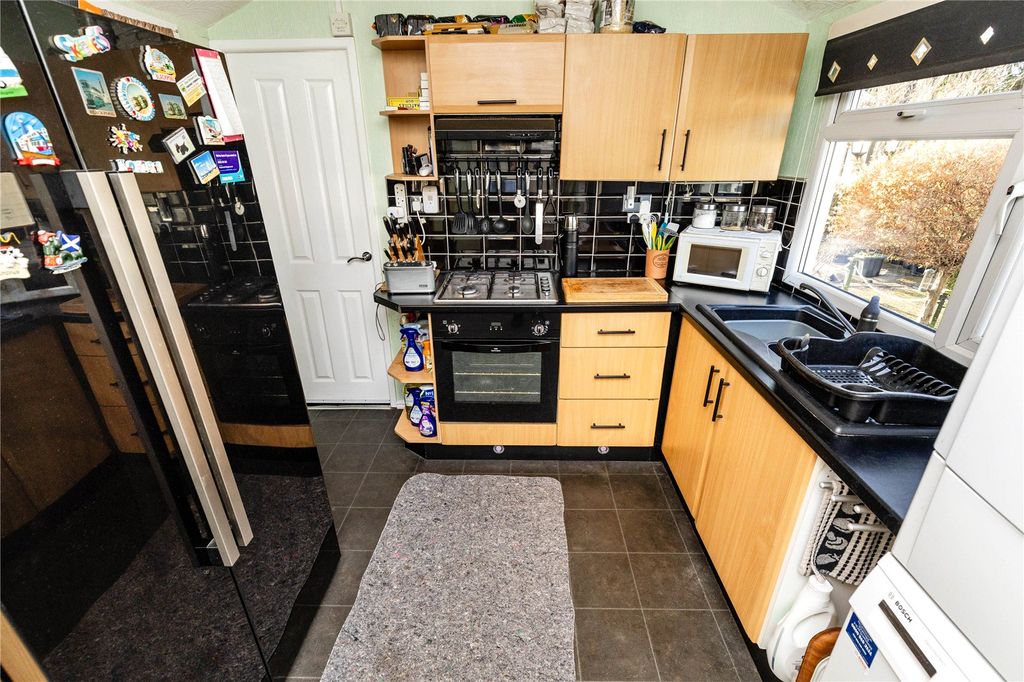 Property photo 2 of 10 Picture No. 05