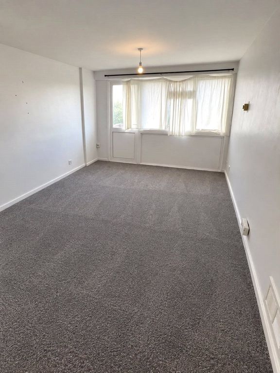 Property photo 1 of 10 Picture No. 16