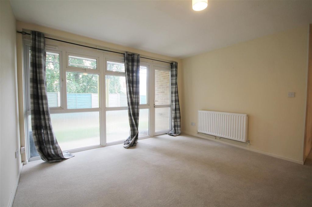 Property photo 3 of 8
