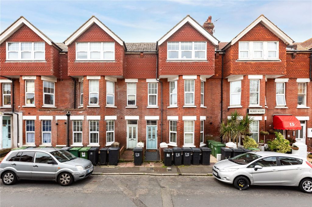 Property photo 1 of 9 Exterior