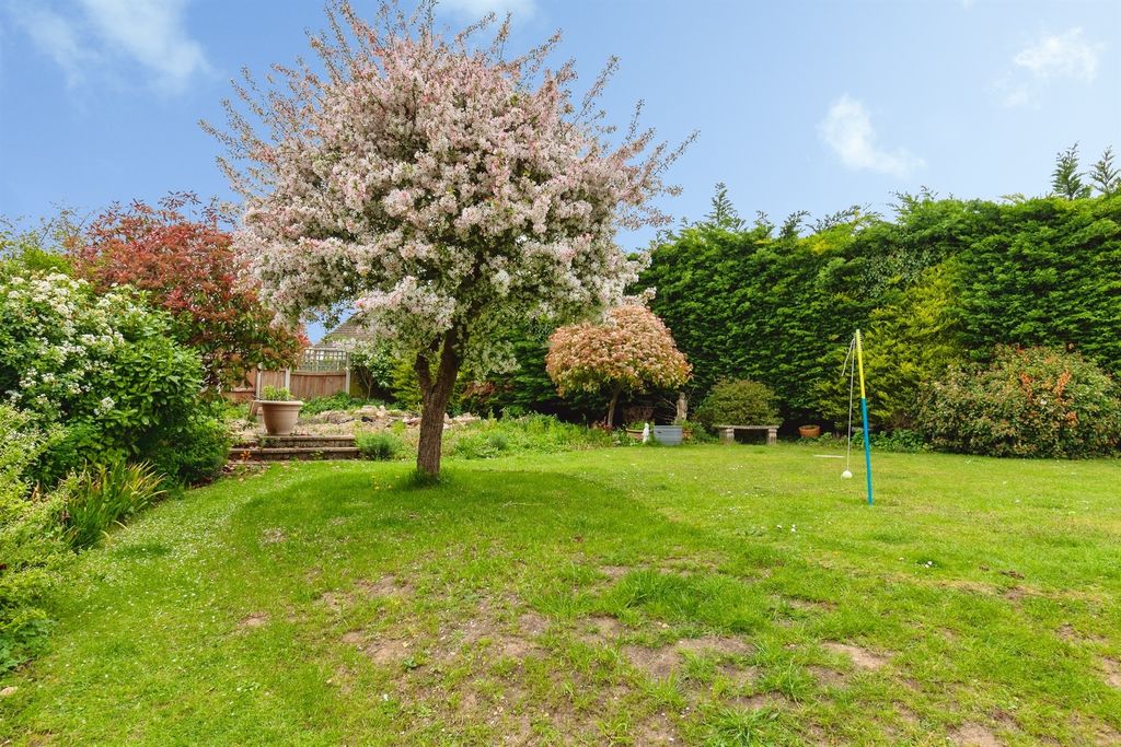 Property photo 3 of 19