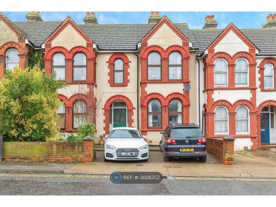 Property photo 2 of 14