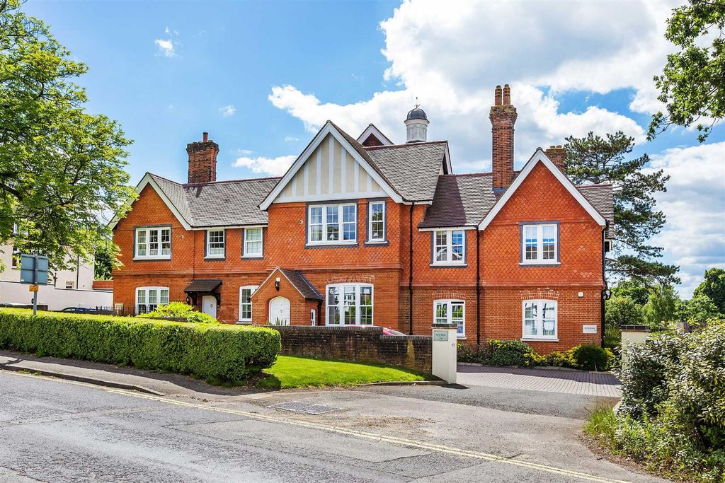 Property photo 1 of 13