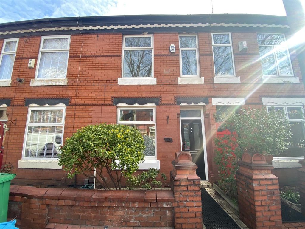 Property photo 1 of 21 External