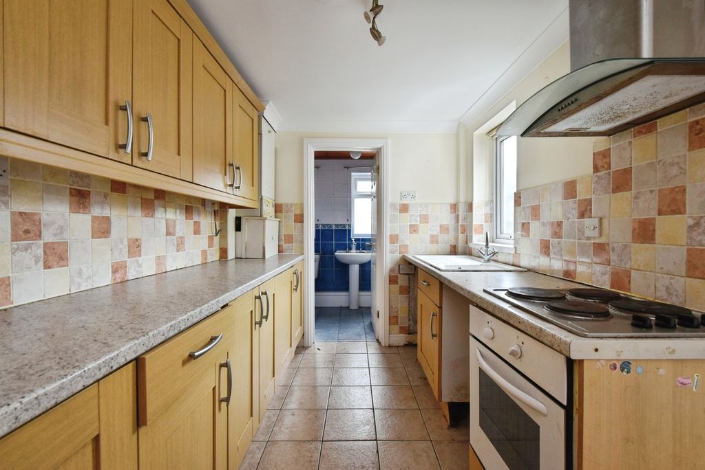 Property photo 2 of 18 Photo
