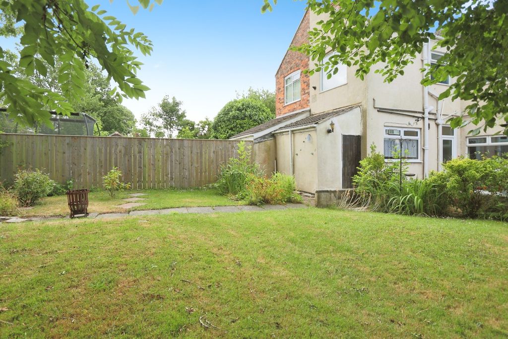 Property photo 1 of 16 4229011