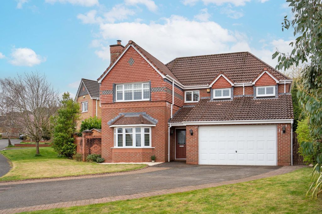 Property photo 1 of 38