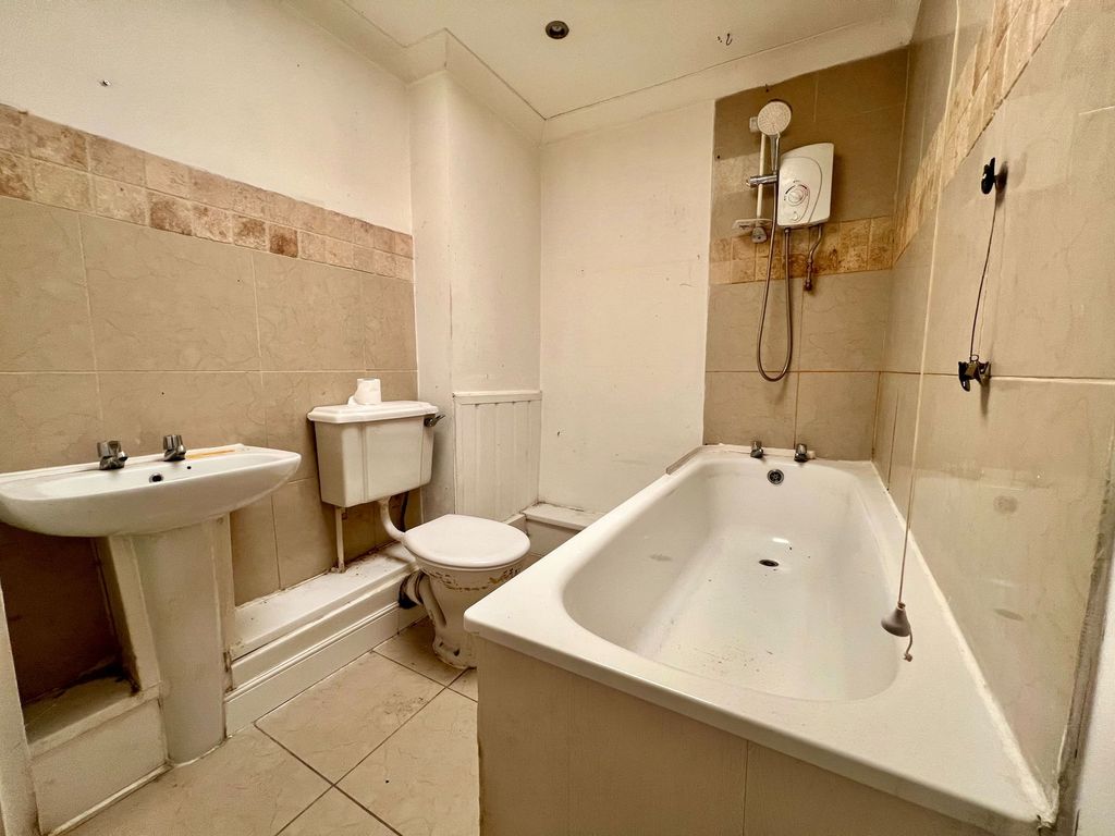 Property photo 3 of 3