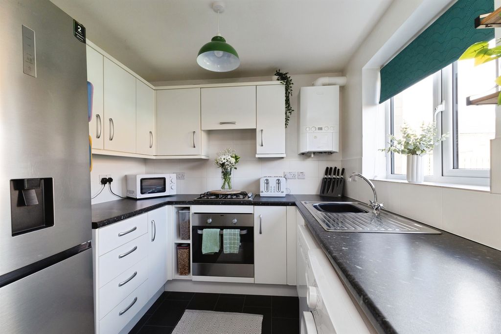 Property photo 2 of 15