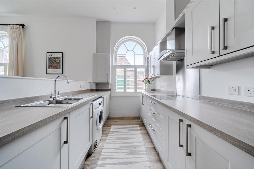 Property photo 3 of 15 Kitchen