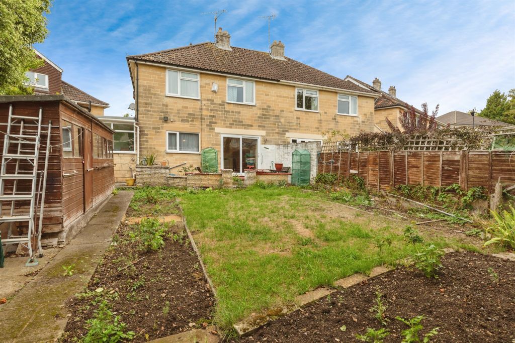 Property photo 2 of 17