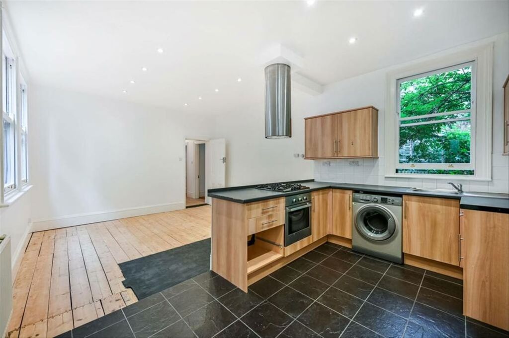 Property photo 3 of 5