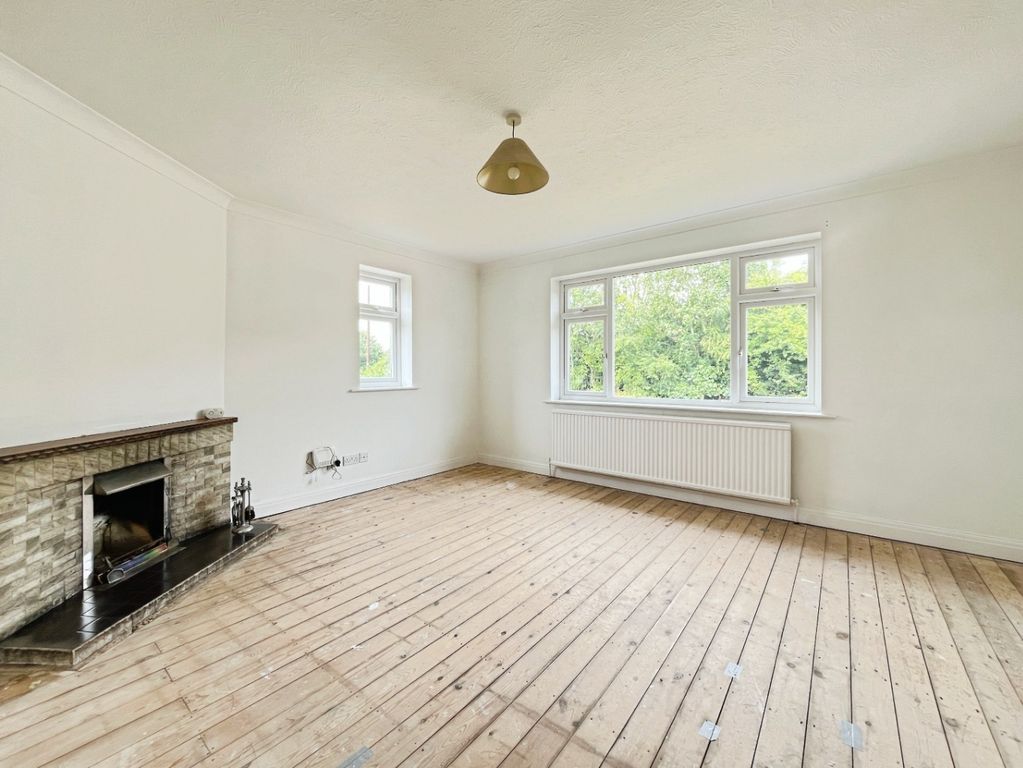 Property photo 3 of 27 3630117