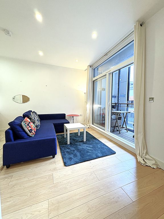 Property photo 1 of 9