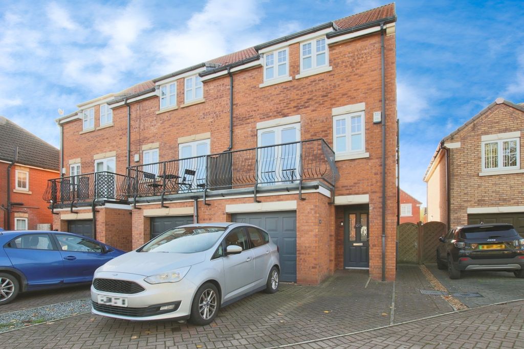 Property photo 1 of 17 4506141