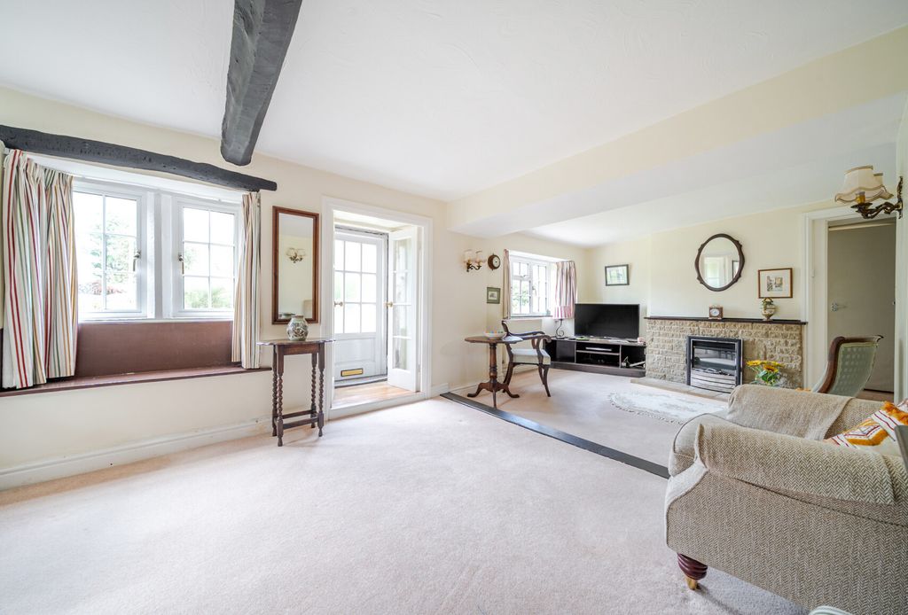 Property photo 3 of 20 1357713-17-68d3d2...