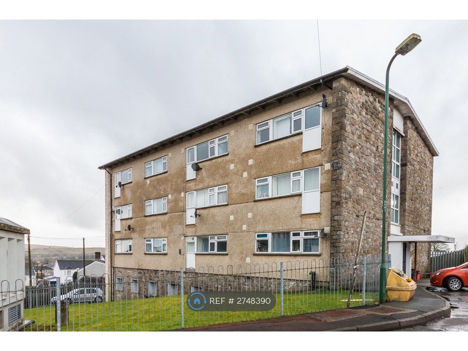 Property photo 3 of 8