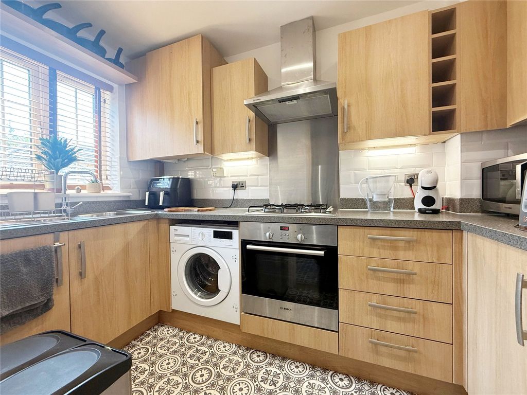 Property photo 2 of 16 Picture No. 22