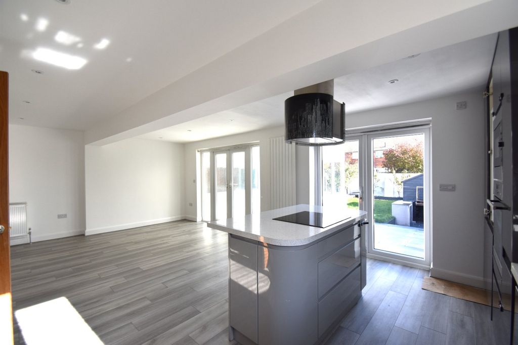 Property photo 3 of 13 Picture No. 09