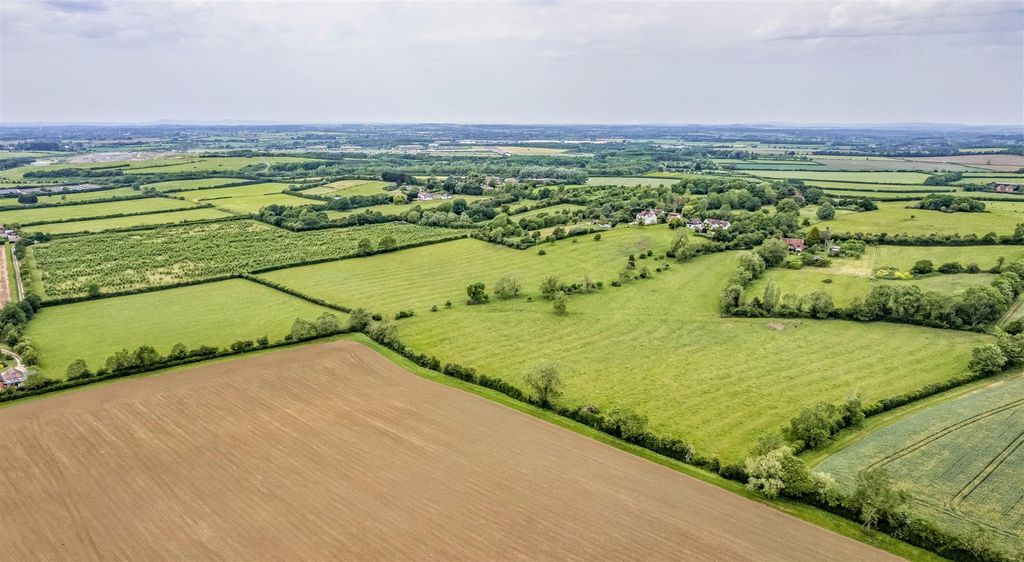 Additional image 49 of 6 bed farmhouse for saleHill Court Farm, Pershore, Worcestershire WR10