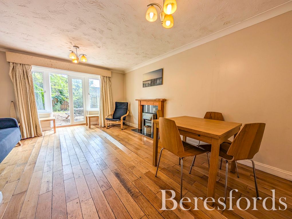 Property photo 2 of 9 Picture No. 33