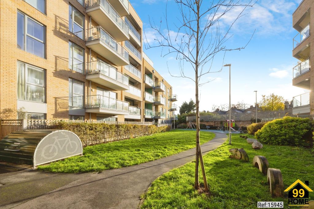 Property photo 3 of 20 Photo 2