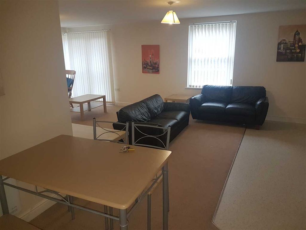 Property photo 3 of 4