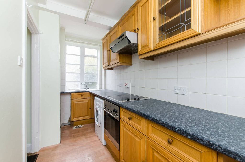 Property photo 1 of 4