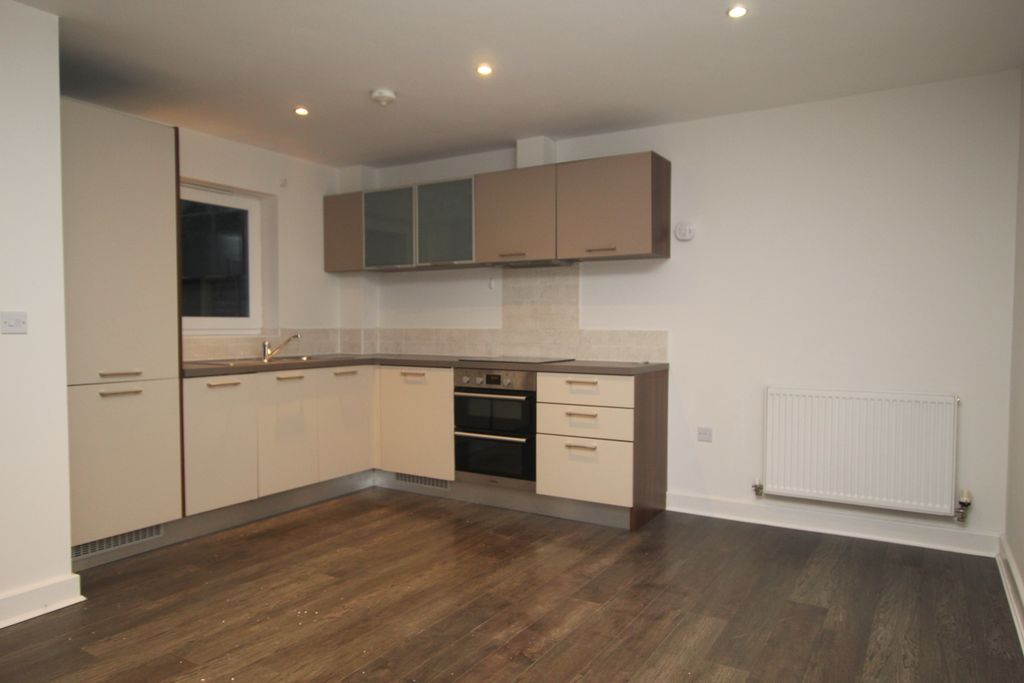 Property photo 3 of 7 Kitchen