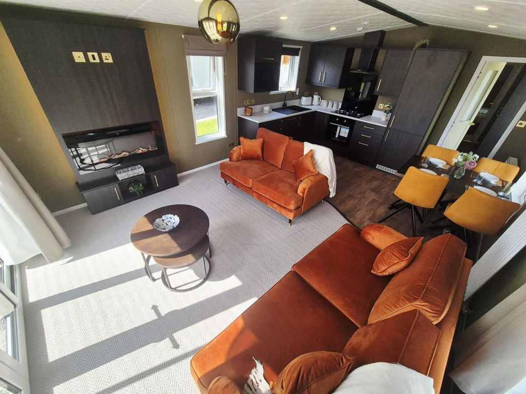 Property photo 2 of 6 3E58E7c8 E343 45Bd 87c9 6B62B3Cfce8A.Jpg