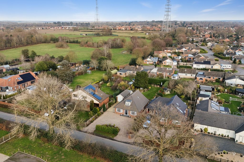 Property photo 1 of 34