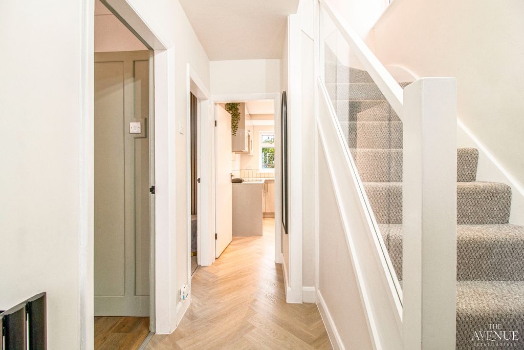 Property photo 3 of 36 4557583