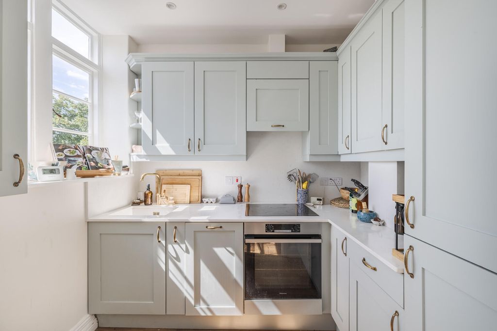Property photo 1 of 12 Kitchen