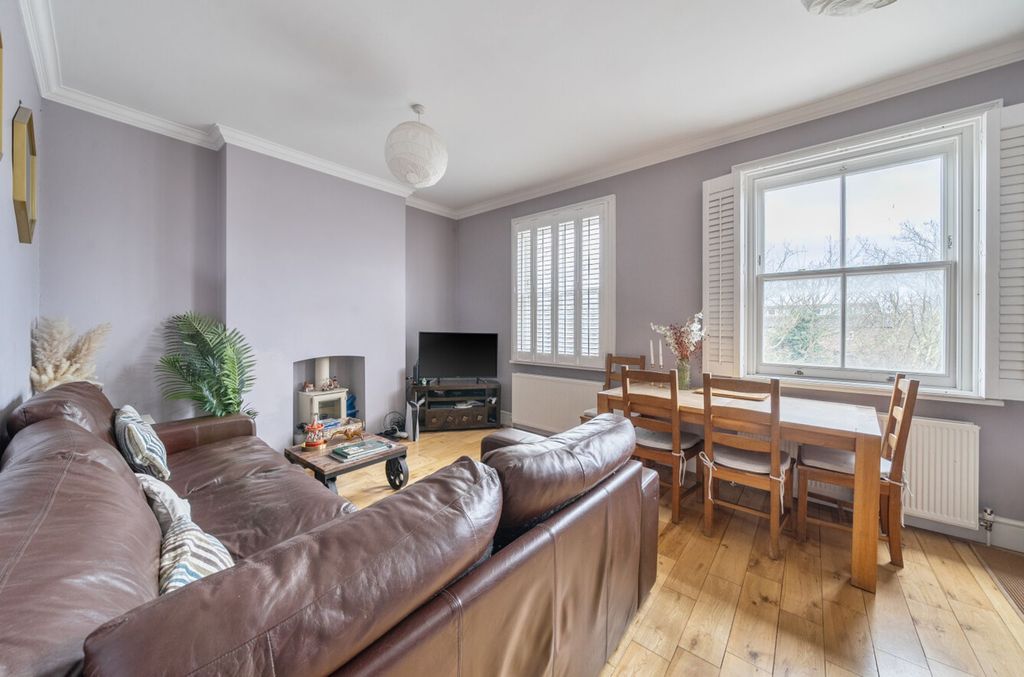 Property photo 1 of 16 Reception